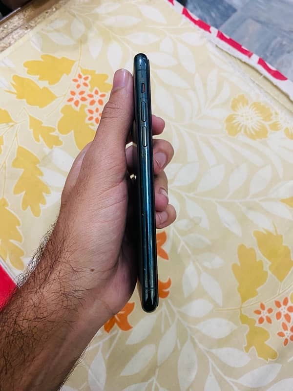 iPhone 11 Pro NON PTA 5