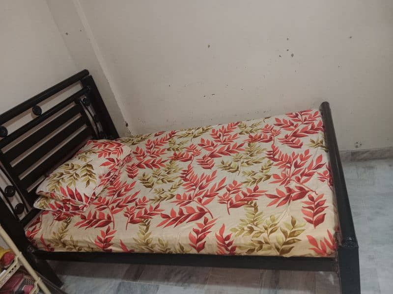 iron single bed 2