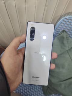 Sony Xperia 5