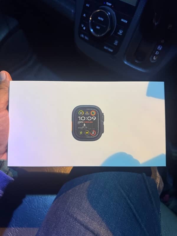 Apple Watch Ultra 2 black titanium 4