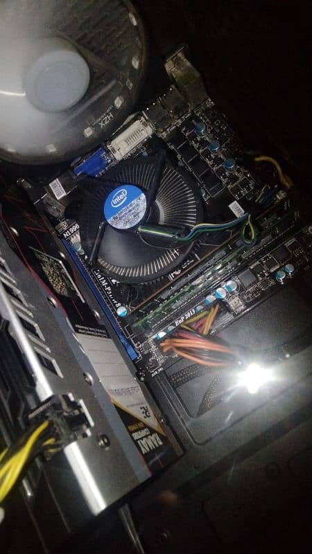 I5 3rd, H61 mobo, Ram 16gb 7