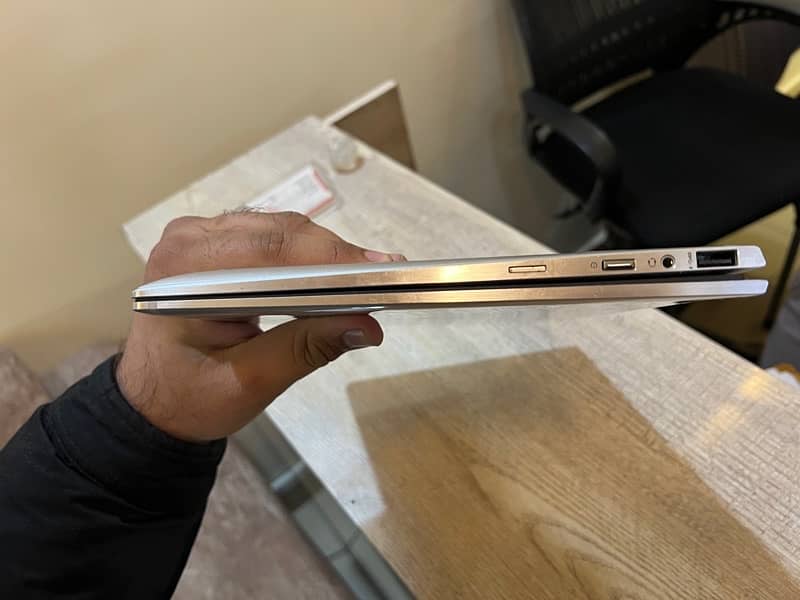 HP EliteBook x360 1030 G3 1