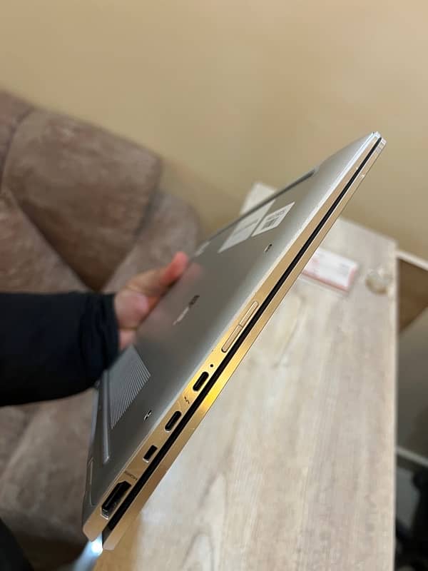 HP EliteBook x360 1030 G3 2