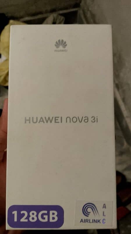 Huawei nova 3i 0