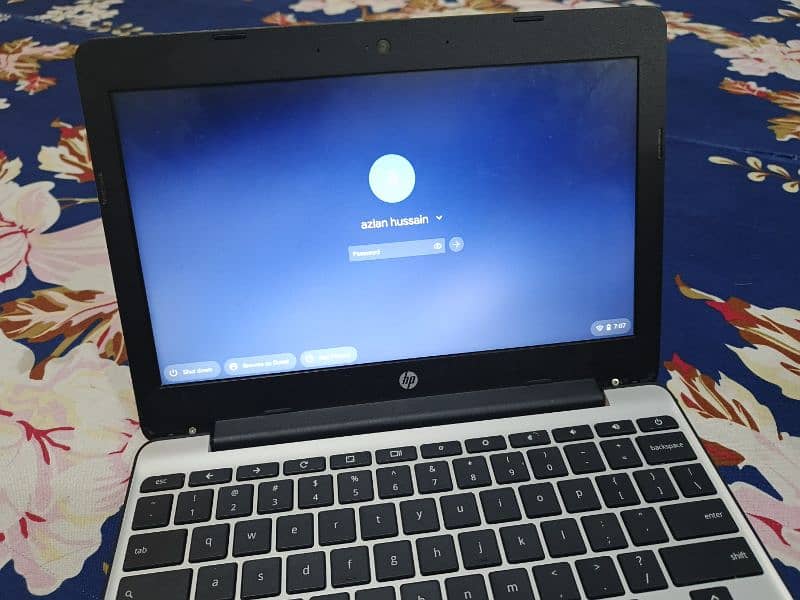 HP CHROME BOOK 6