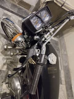 Honda 125 2022 Modal