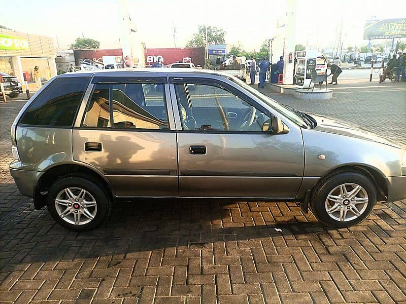 Suzuki Cultus VXR 2011 3