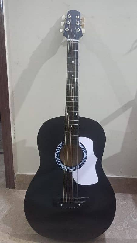 Beginner guitar for sale 0