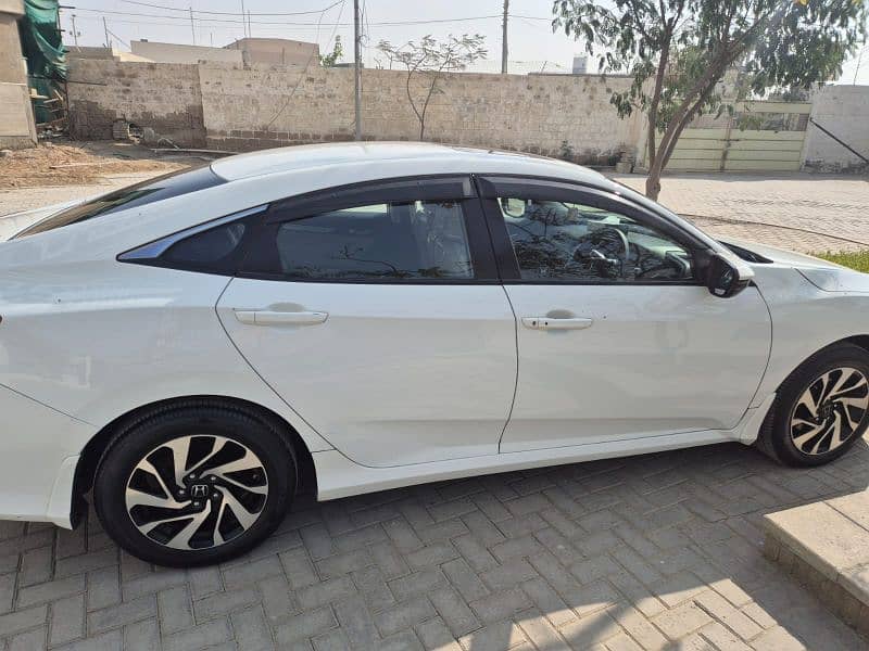 Honda Civic VTi Oriel Prosmatec 2018 10