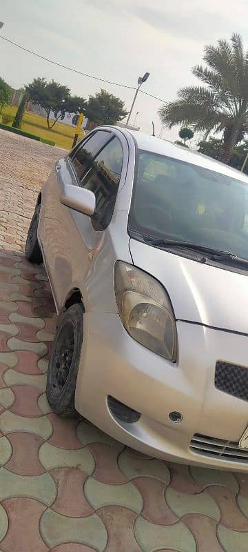 Toyota Vitz 2005 3