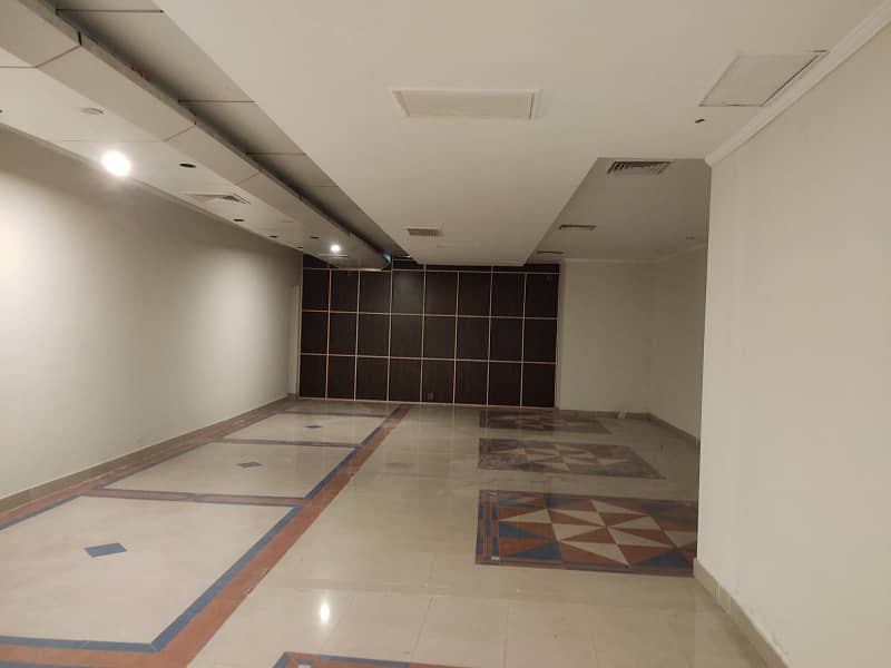 1300 Sq. Ft Commercial Big Hall Available For Rent In Gulberg Lahore 0