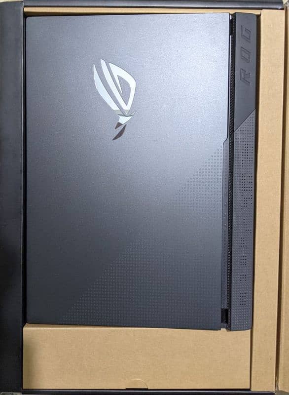 ASUS ROG STRIX G513 QE - HN042T 10