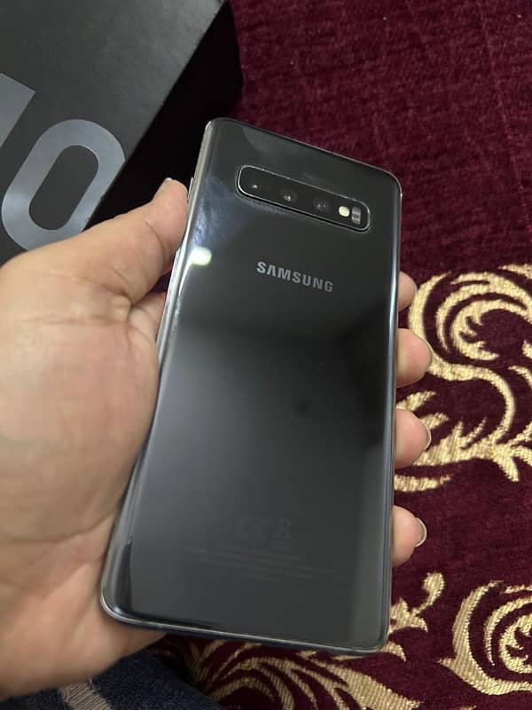 Samsung galaxy s10 with original box approved dual sim 1