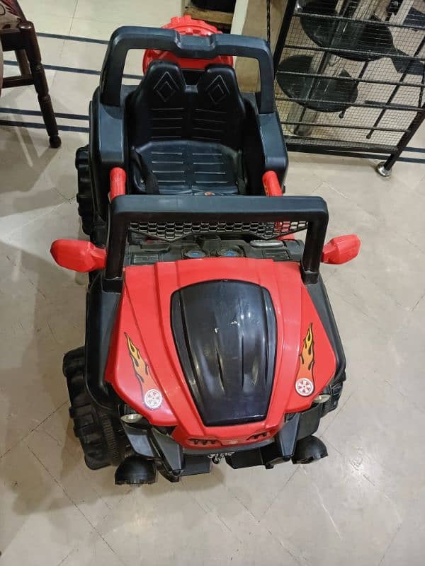 kids jeep in clean condition 2