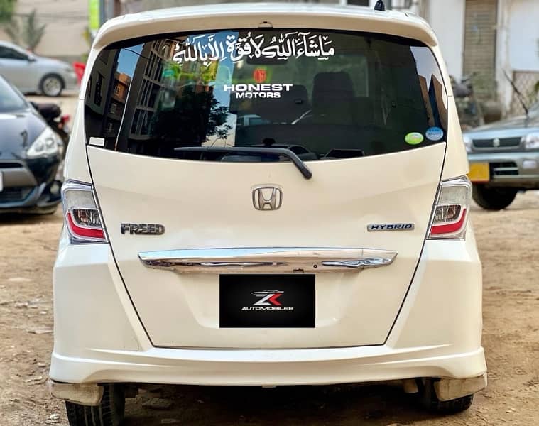 Honda Freed 2011 5