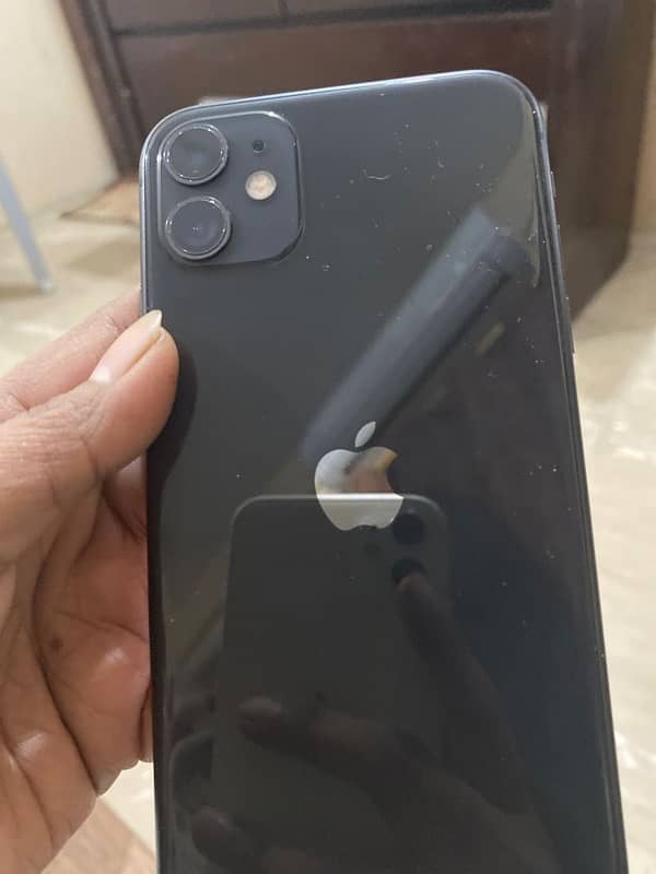 iPhone 11 LLA model like new no single scratch 1