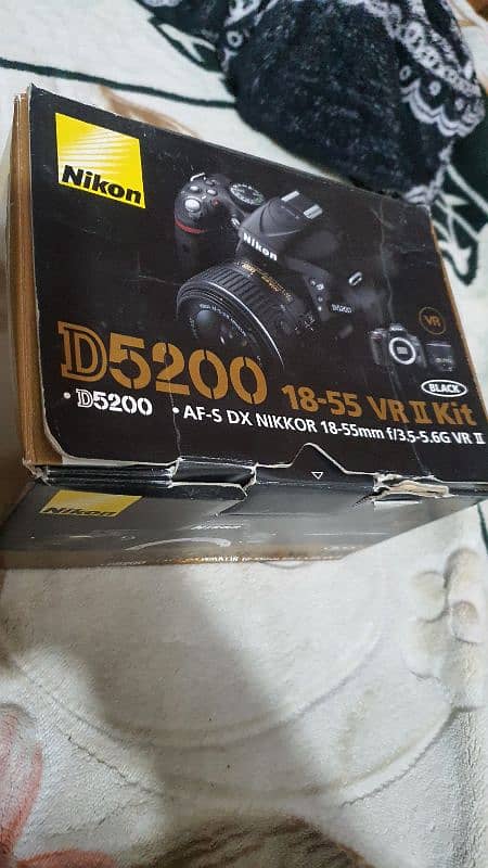 nikon D5200 DSLR camera 4