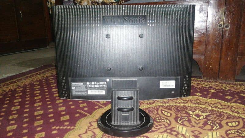 View Sonic 18 Inch Branded LCD 2