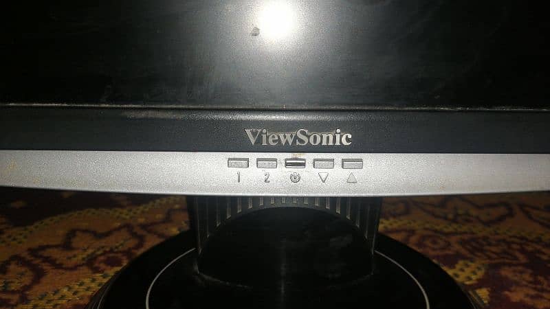 View Sonic 18 Inch Branded LCD 4