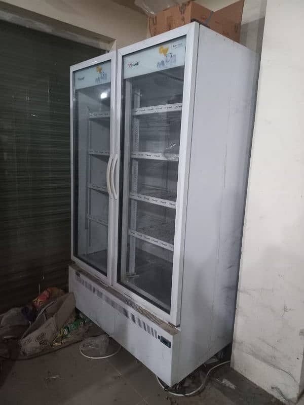 Commercial Freezer - Caravell MEF-1200 FG, 1115L Capacity 1