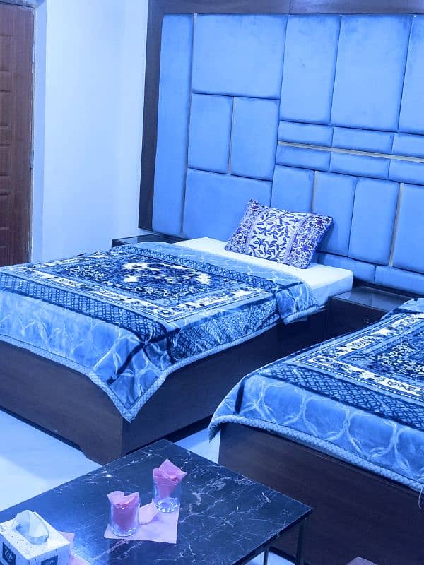 Royal Residency Guest House Gulshan e Jamal Near Agha Khan Hospital l 10