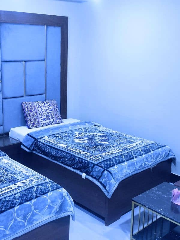 Royal Residency Guest House Gulshan e Jamal Near Agha Khan Hospital l 14