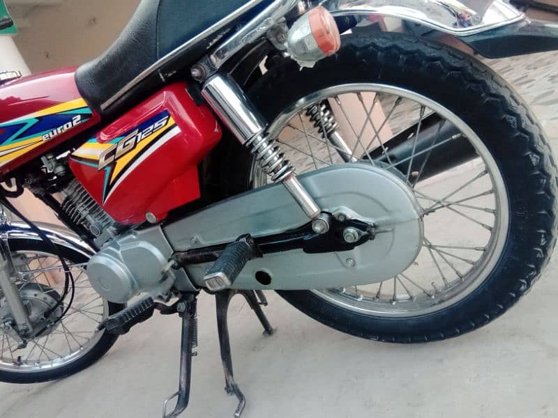 Honda CG125 6