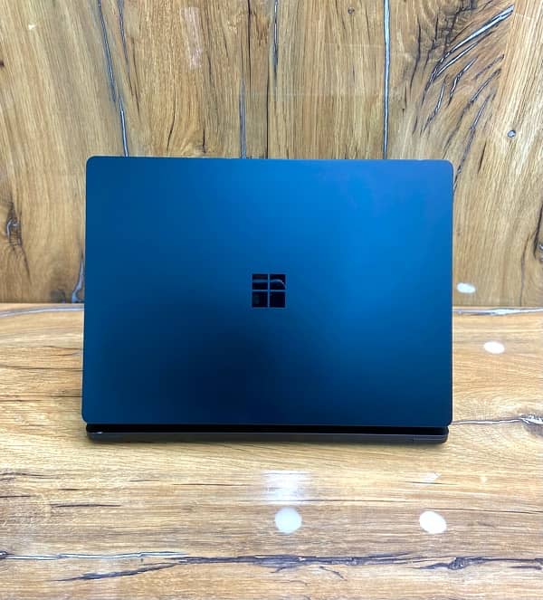 MicroSoft Surface Laptop 4 i7-11th Gen 32GbRam 1TbSSD Intel Iris Xe 3