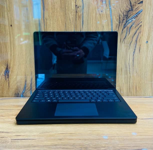 MicroSoft Surface Laptop 4 i7-11th Gen 32GbRam 1TbSSD Intel Iris Xe 4