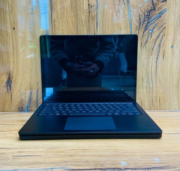 MicroSoft Surface Laptop 4 i7-11th Gen 32GbRam 1TbSSD Intel Iris Xe 5