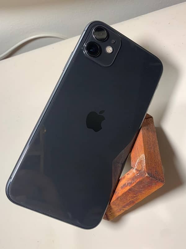 IPHONE 11 PTA APPROVED WITH BOX 4