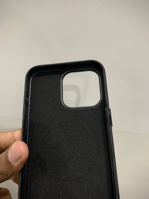 IPHONE 12 PRO MAX WIRELESS SUPPORTED COVER 2