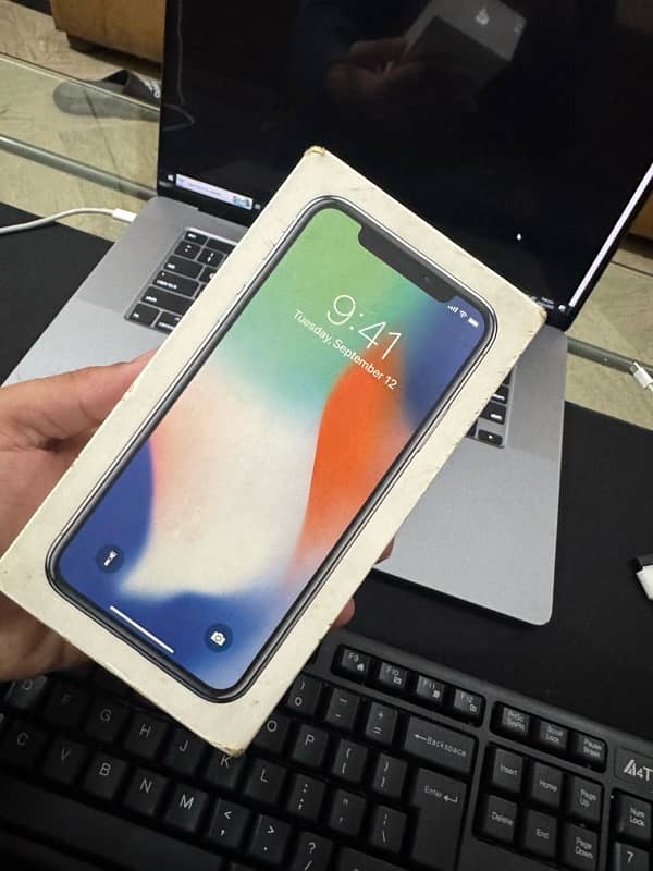 Iphone X 64GB 6