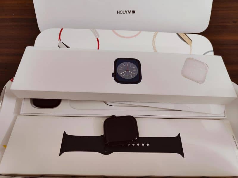 Apple watch Series 8 (45mm) 4