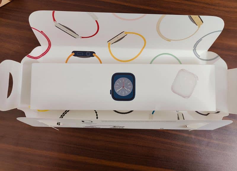 Apple watch Series 8 (45mm) 5