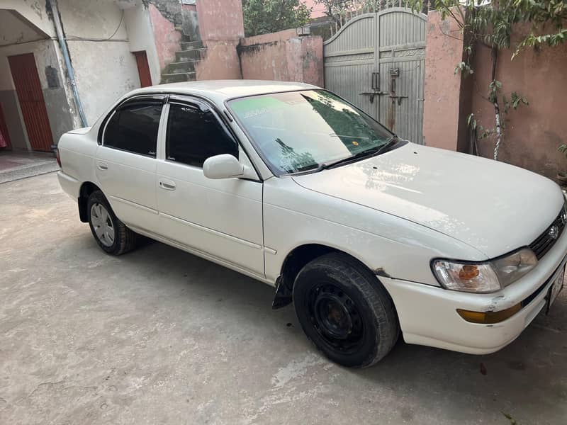 Toyota Corolla XE 2001 4