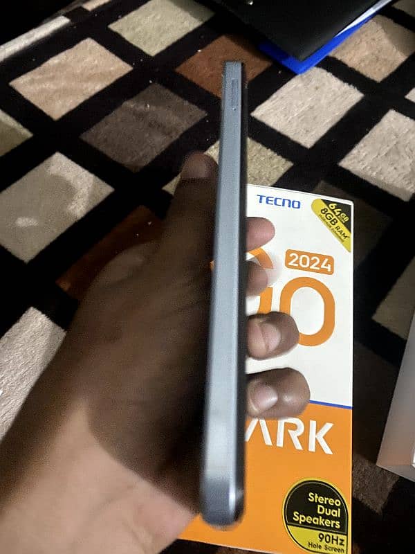 Tecno Spark go 2024 2