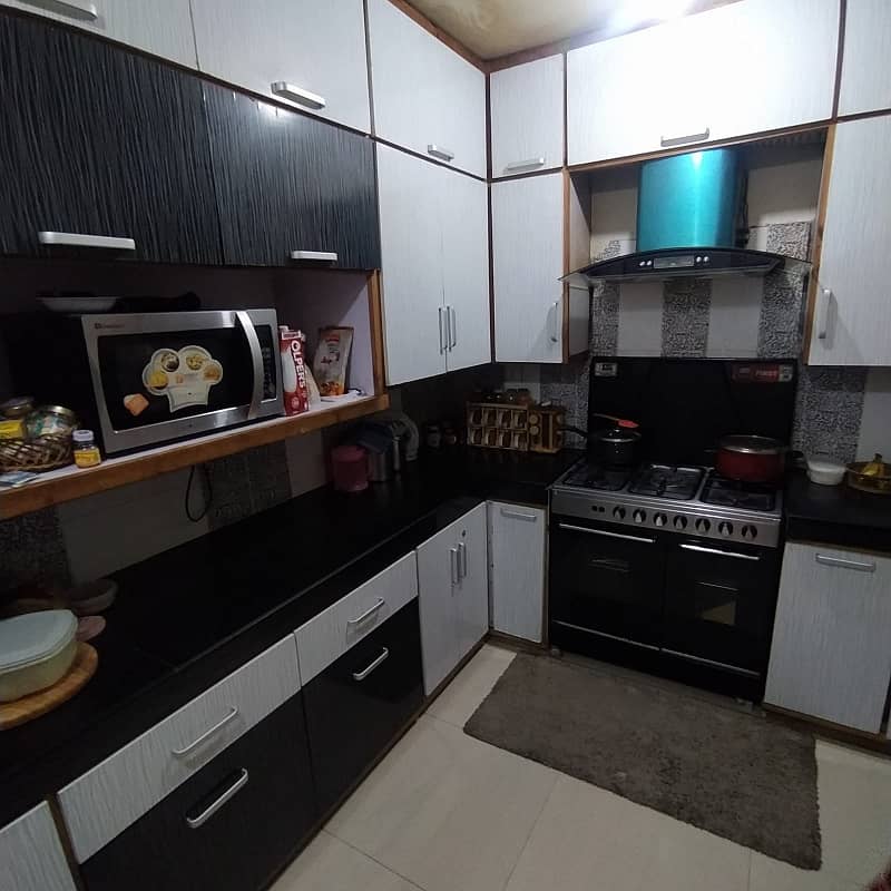 3 MARLA FIRST FLOOR HOT LOCATION NEAR MAIN ROAD 8