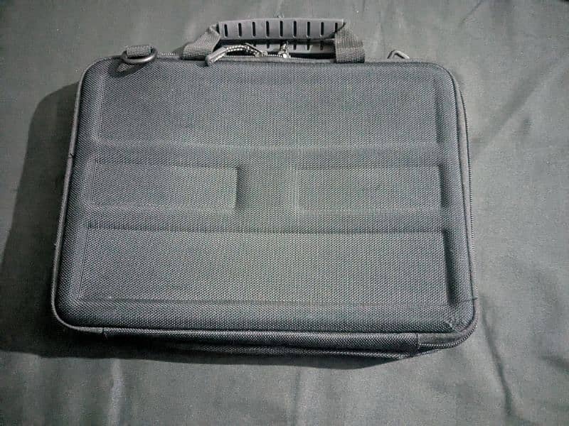 Bump Armor Hardshell Carry Case with Front Pocket 1