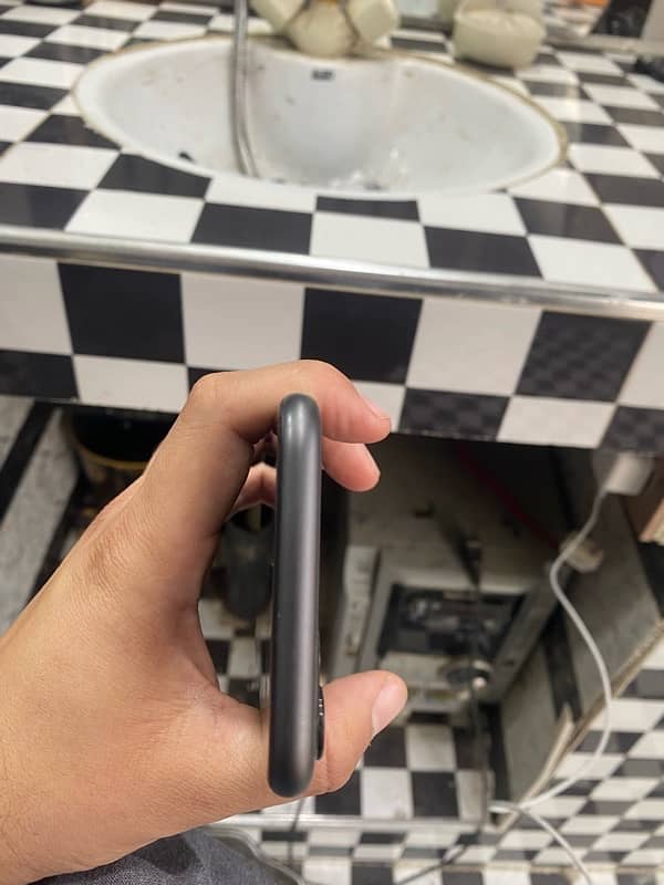 iPhone 11 non pta 3