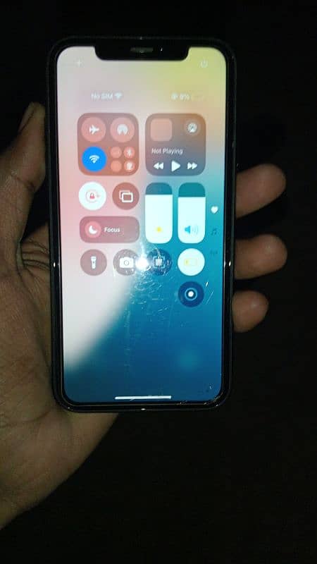 iPhone XR 4