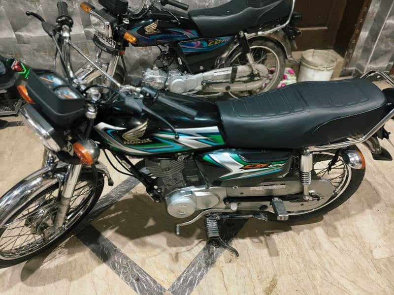 Honda CG 125 2023 Model 1