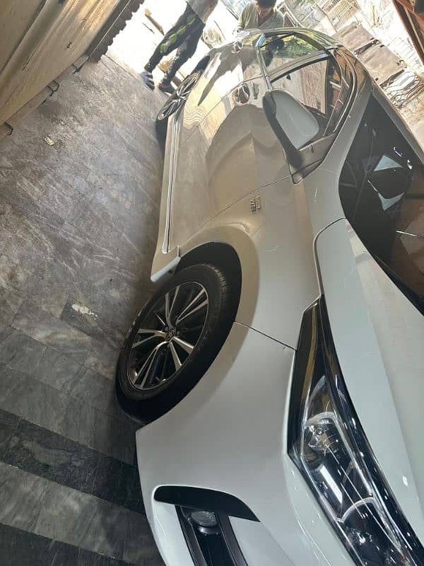 Toyota Corolla AltiS 2018 5