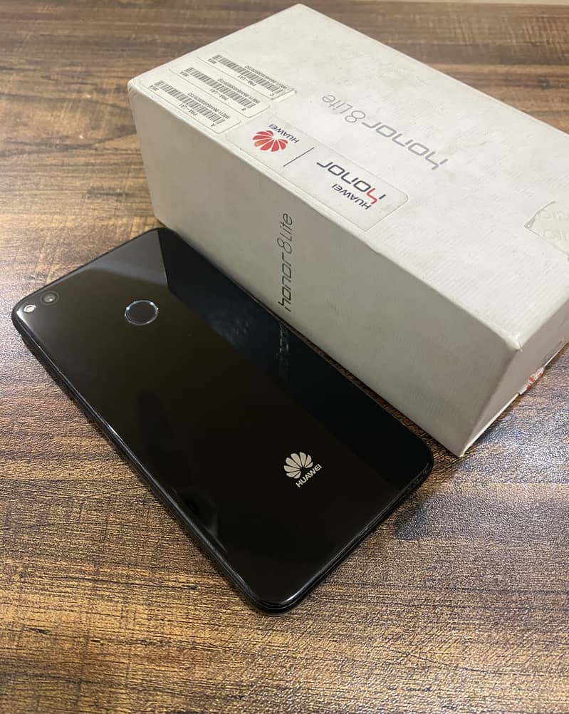 Huawei honor 8 lite 1