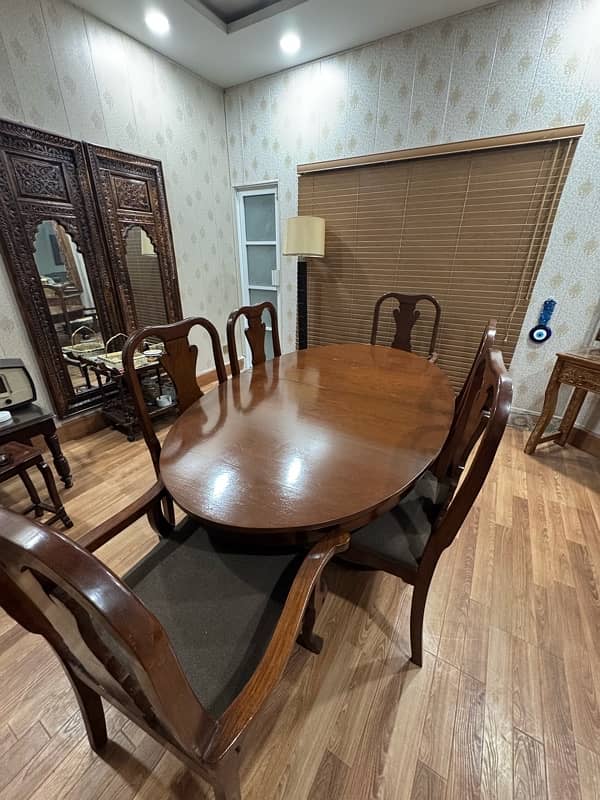 6 seater extentable dinning table set 3