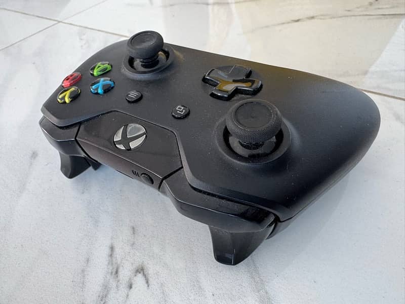 Xbox One Original Controllers for Sale 5