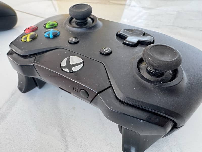 Xbox One Original Controllers for Sale 7