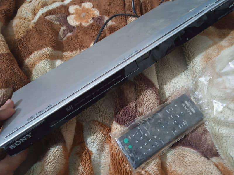 Original Sony DVD player. 0