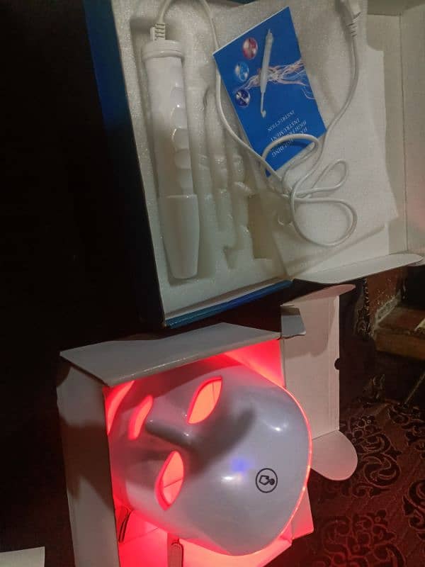 LED mask and high frequency electrodes 17