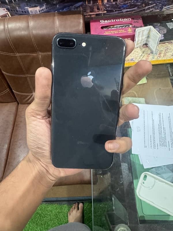 Iphone 8 plus 256gb Pta approved 5